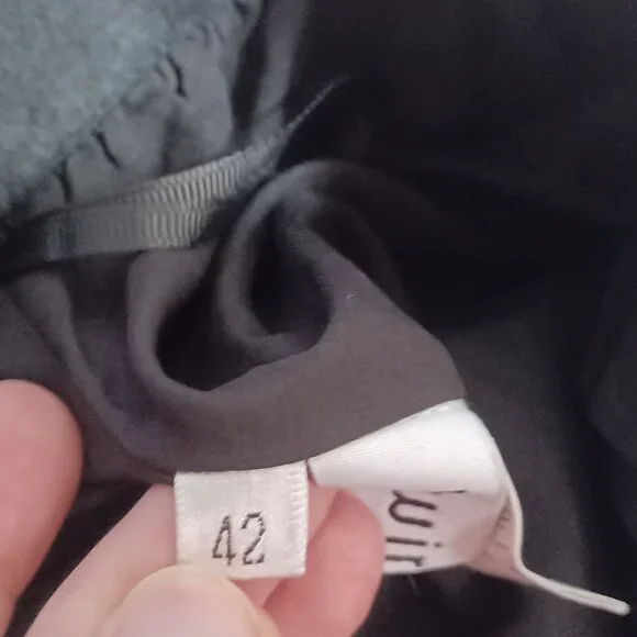 Womens Midi Skirt Size Medium Pleated Black Floral Dark Cottage Boho Western - Picture 8 of 8